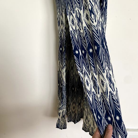 NWT Stitch Fix Mystree Sid Blue Diamond Surplice Neck Halter Slit Maxi Dress S - Picture 3 of 7